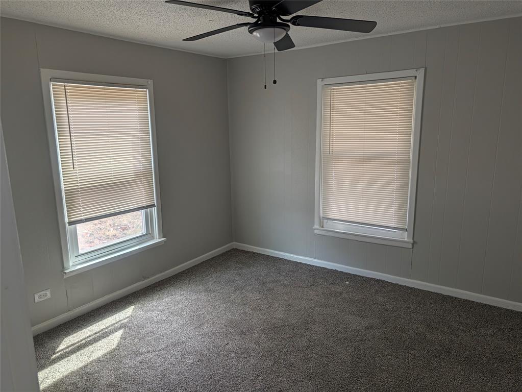 3409 Wood Avenue Property Photo 3