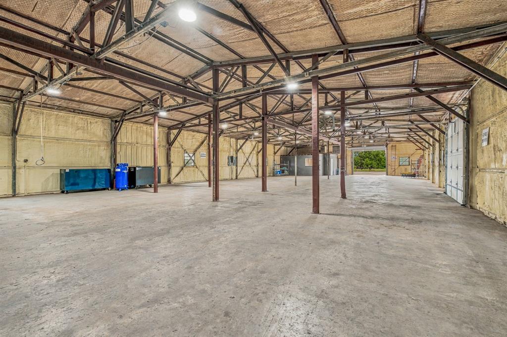 1324 N Saint James Road Property Photo 22