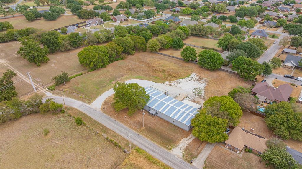 1324 N Saint James Road Property Photo 26