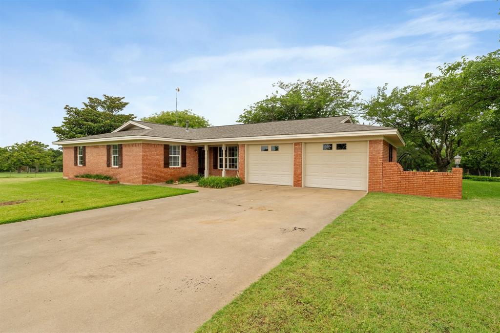 1802 County Road 428 Property Photo 1