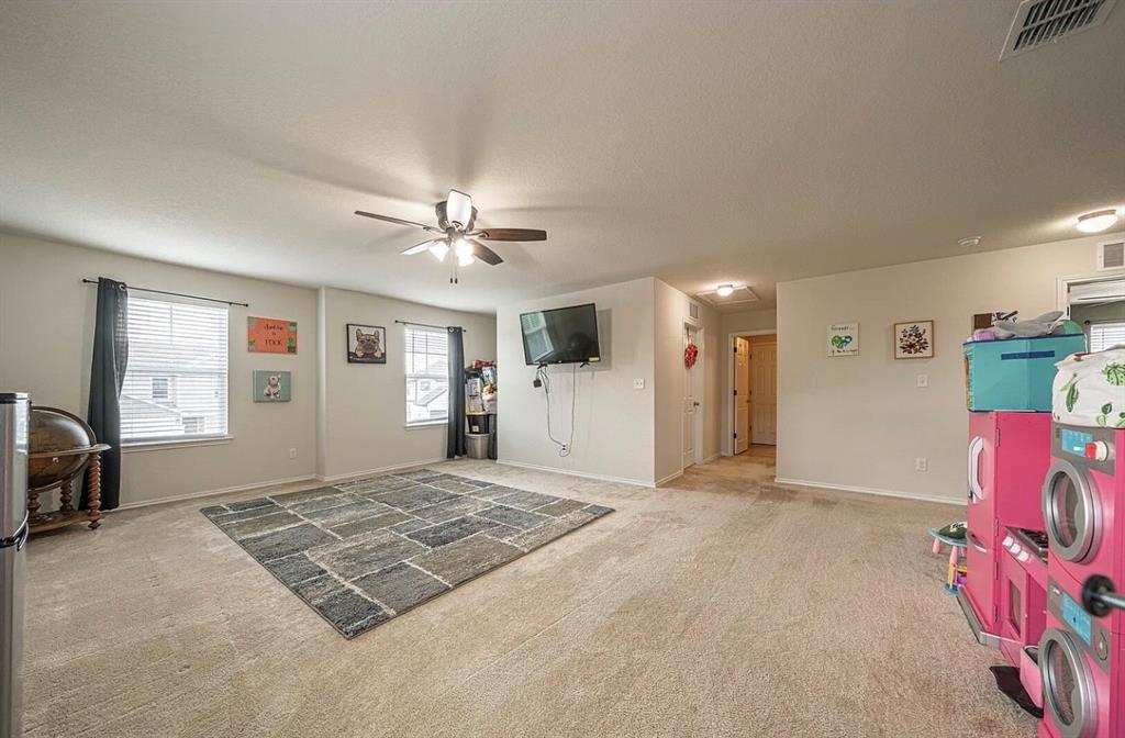 11906 Longfellow Property Photo 6