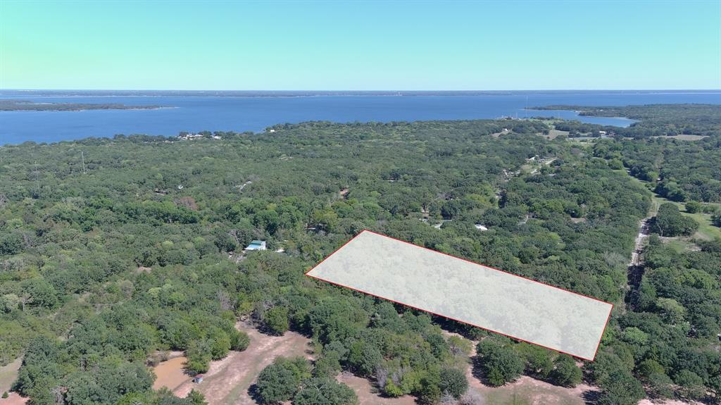 11015 Lakeview Drive Property Photo 2