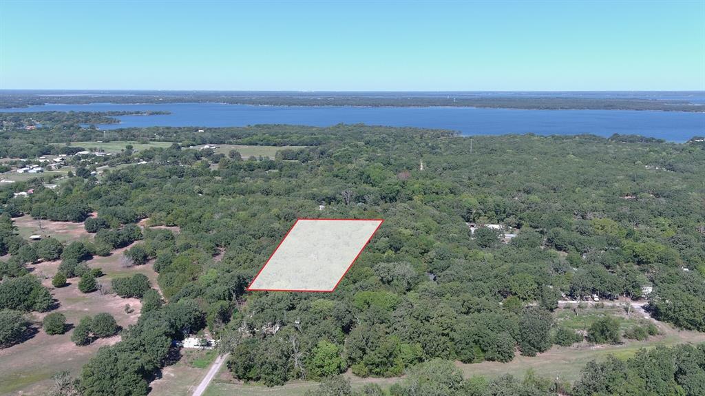 11015 Lakeview Drive Property Photo 3