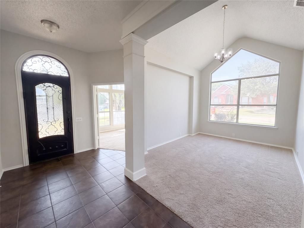 401 Pin Oak Trail Property Photo 6