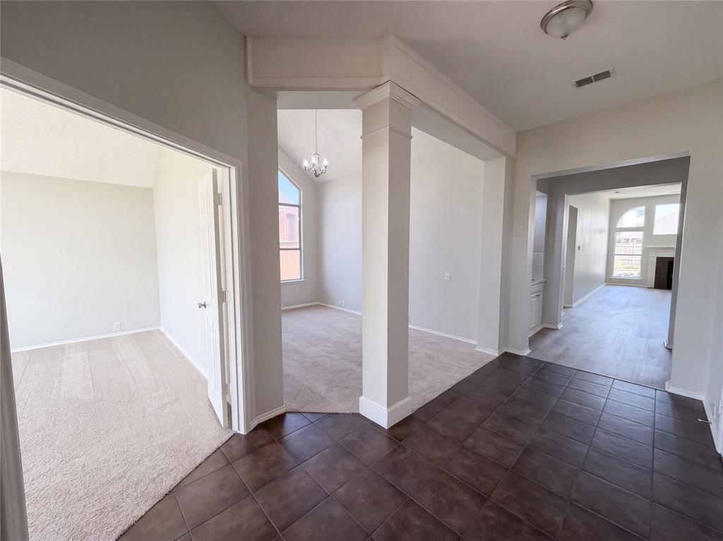 401 Pin Oak Trail Property Photo 15
