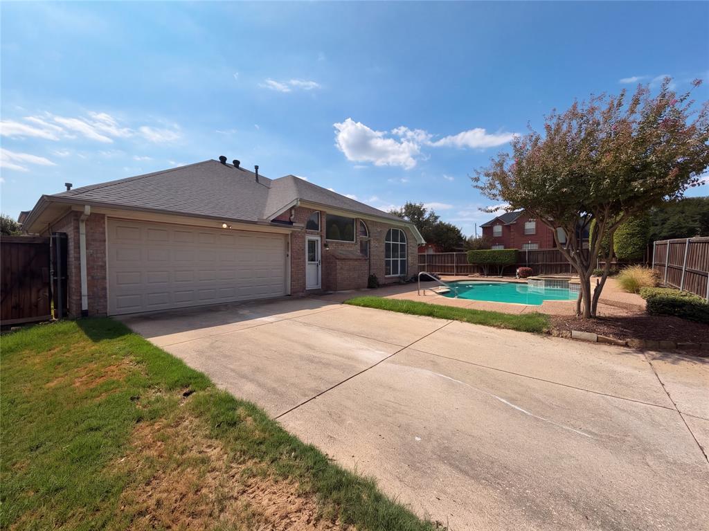 401 Pin Oak Trail Property Photo 35