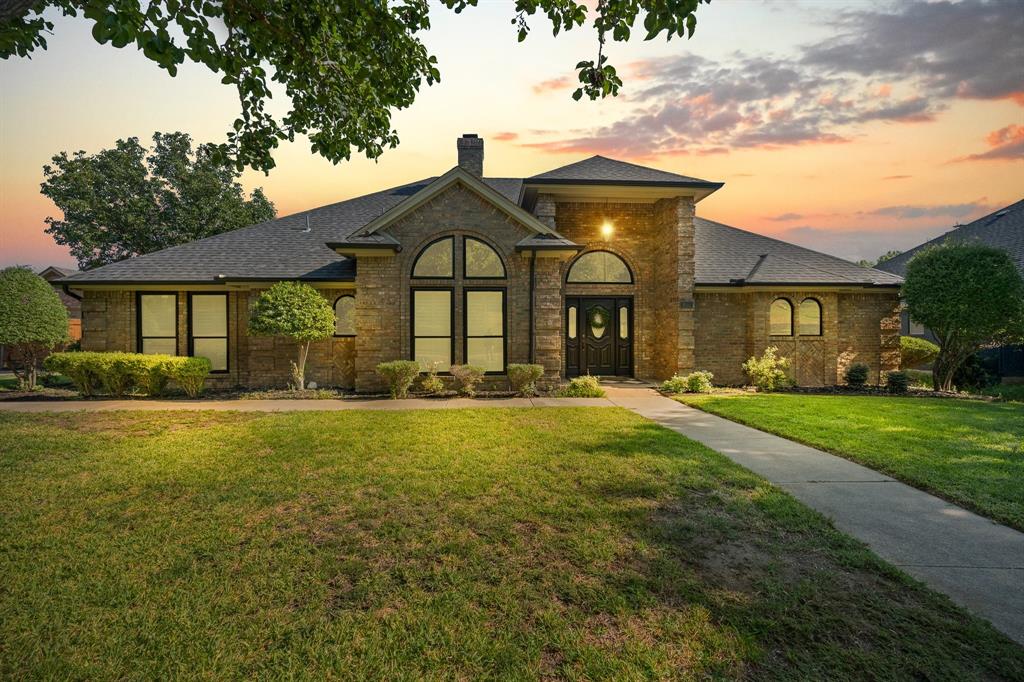 405 Lincoln Oaks Drive Property Photo 1