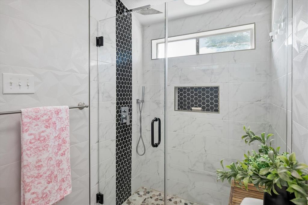 10102 Laingtree Drive Property Photo 15