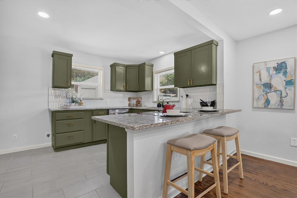71 Crown Road Property Photo 10