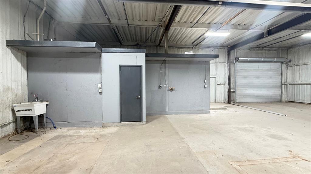 1042 S Treadaway Boulevard Property Photo 19