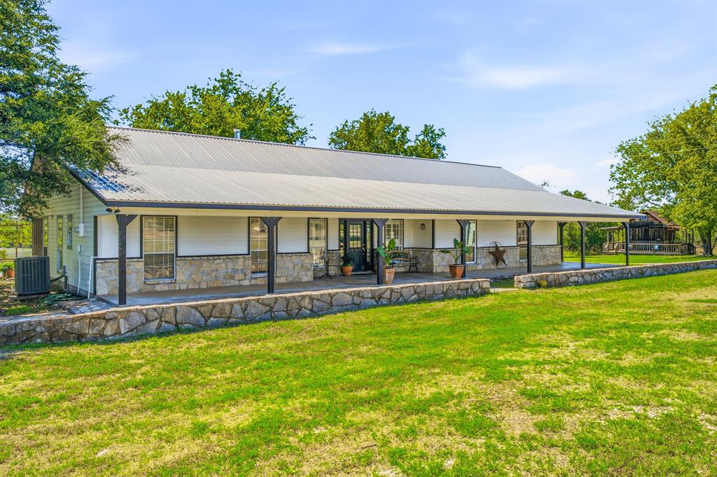 849 County Road 2480 Property Photo 1