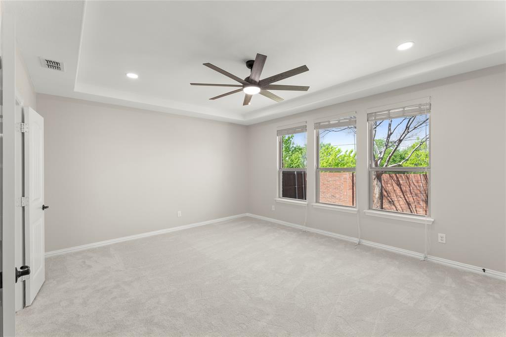 740 Sundrop Drive Property Photo 14