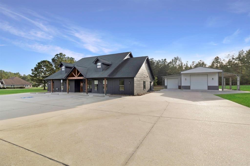 7899 Us Highway 190 Property Photo 3