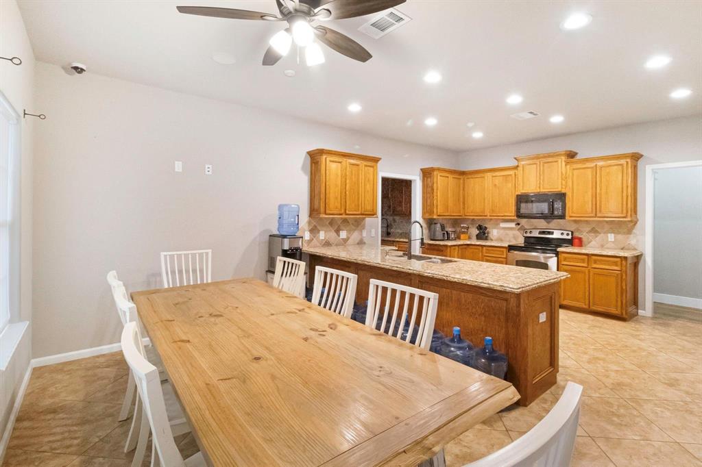 7899 Us Highway 190 Property Photo 10