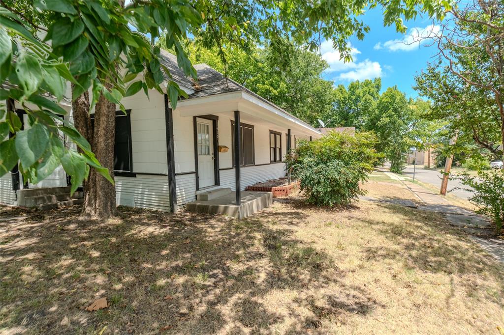 1410 Sycamore 1 Property Photo 3