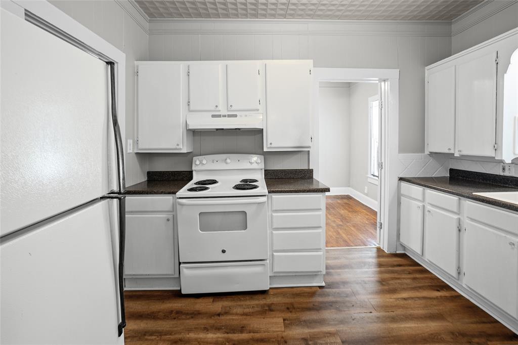 1410 Sycamore 1 Property Photo 5