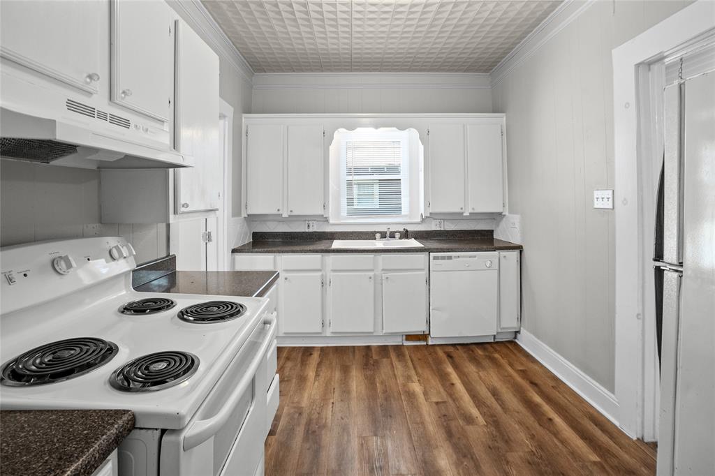 1410 Sycamore 1 Property Photo 6