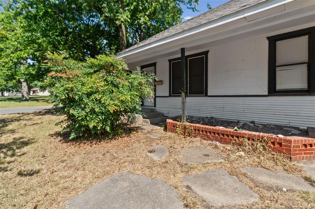1410 Sycamore 1 Property Photo 18