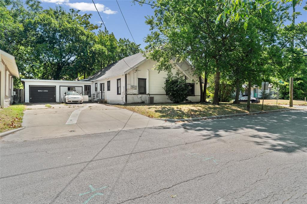 1410 Sycamore 1 Property Photo 21