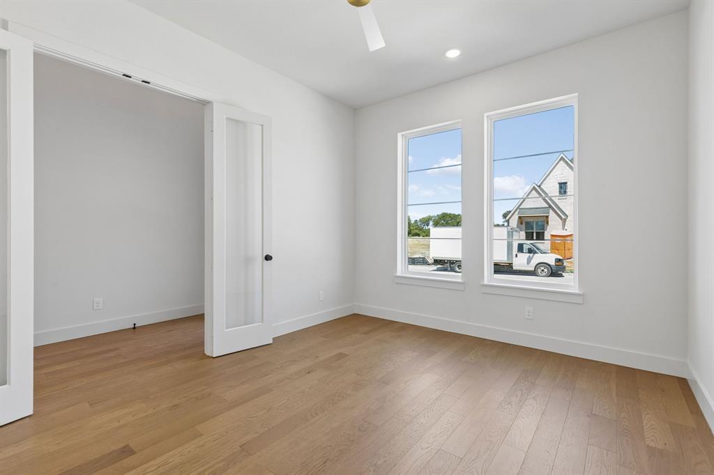 8729 Porch Place Property Photo 5