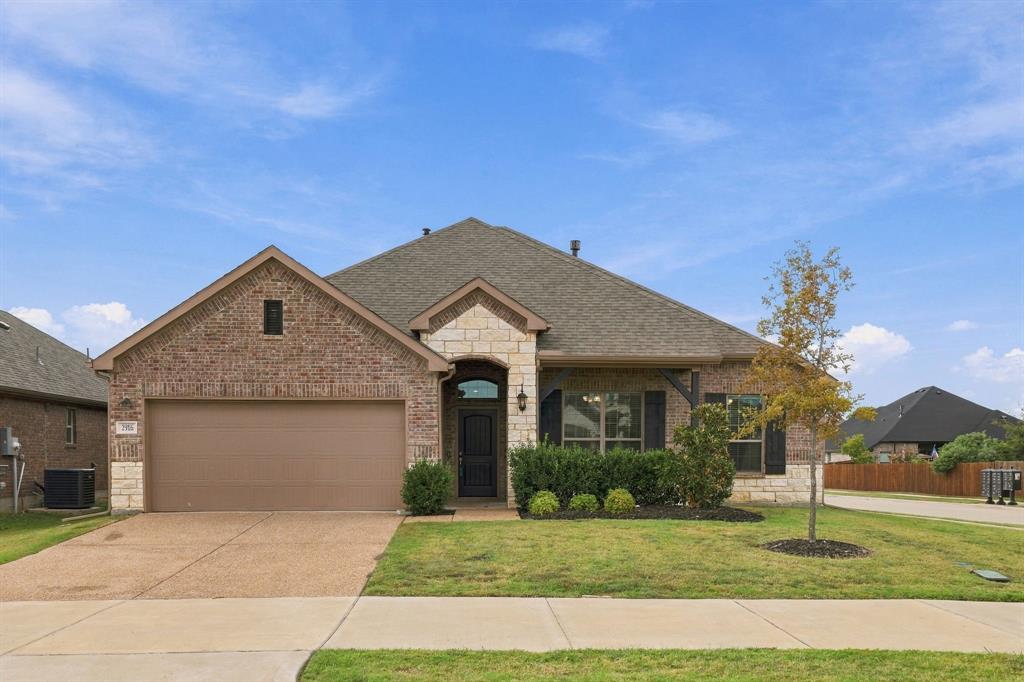 2916 Bobcat Drive Property Photo 1