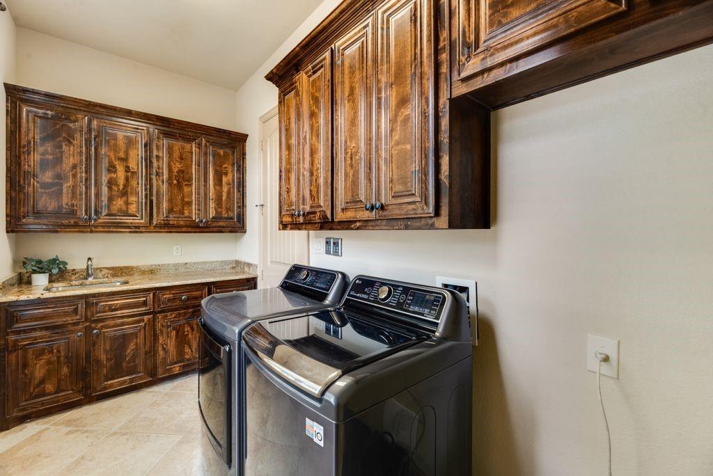 7565 Rawlins Lane Property Photo 18