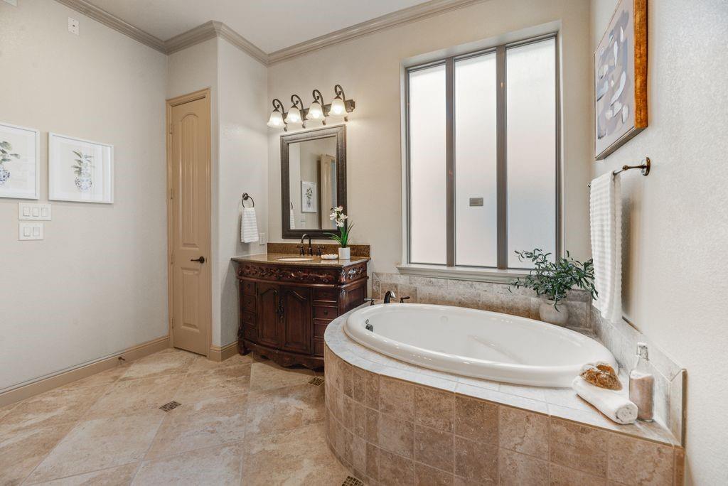 7565 Rawlins Lane Property Photo 23
