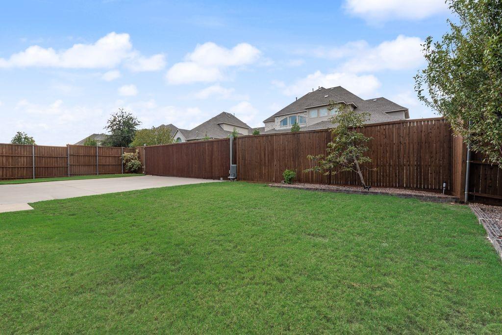 7565 Rawlins Lane Property Photo 36