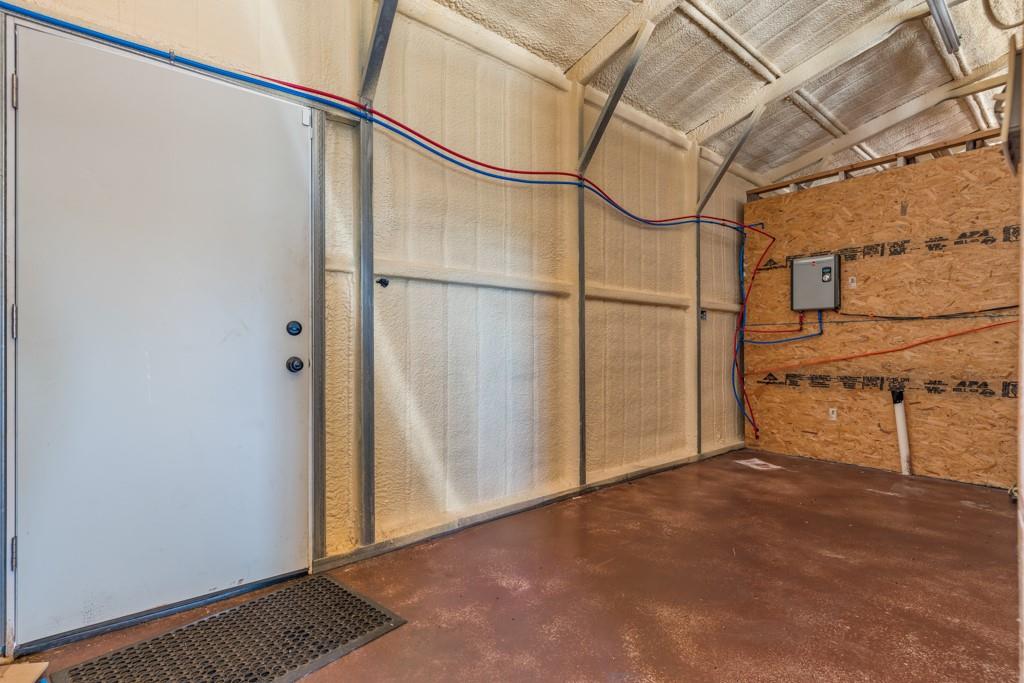 2370 S Fm 2869 Property Photo 14