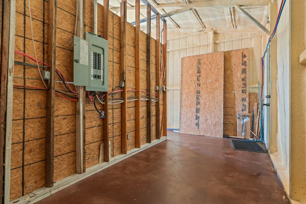 2370 S Fm 2869 Property Photo 15