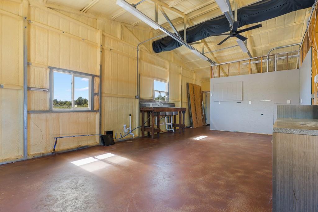 2370 S Fm 2869 Property Photo 19