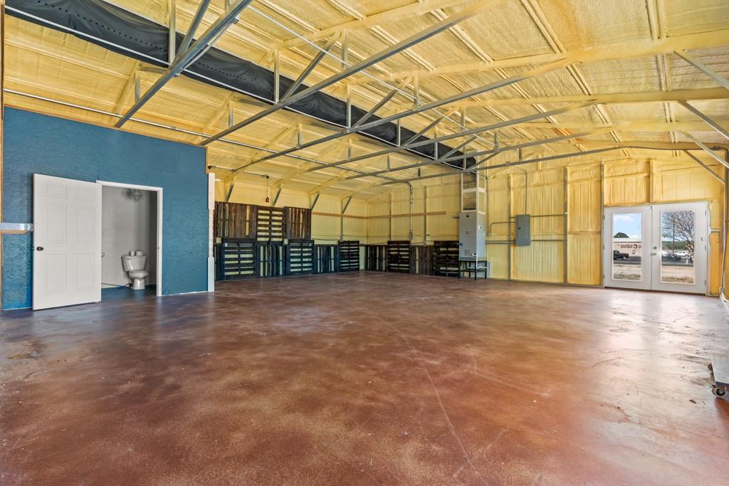 2370 S Fm 2869 Property Photo 20