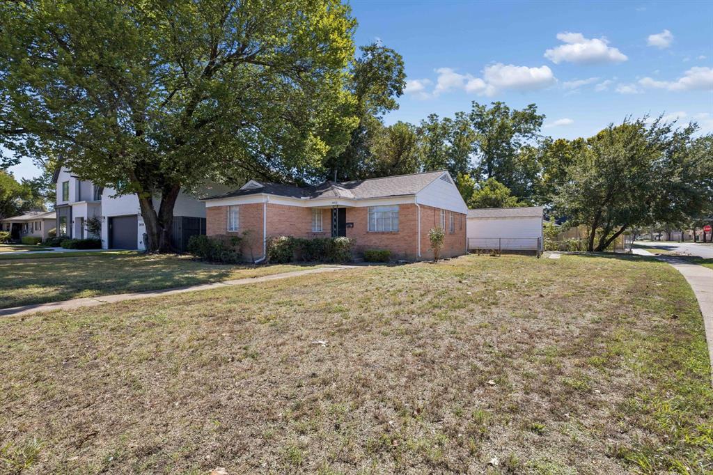 3802 Dunhaven Road Property Photo 6
