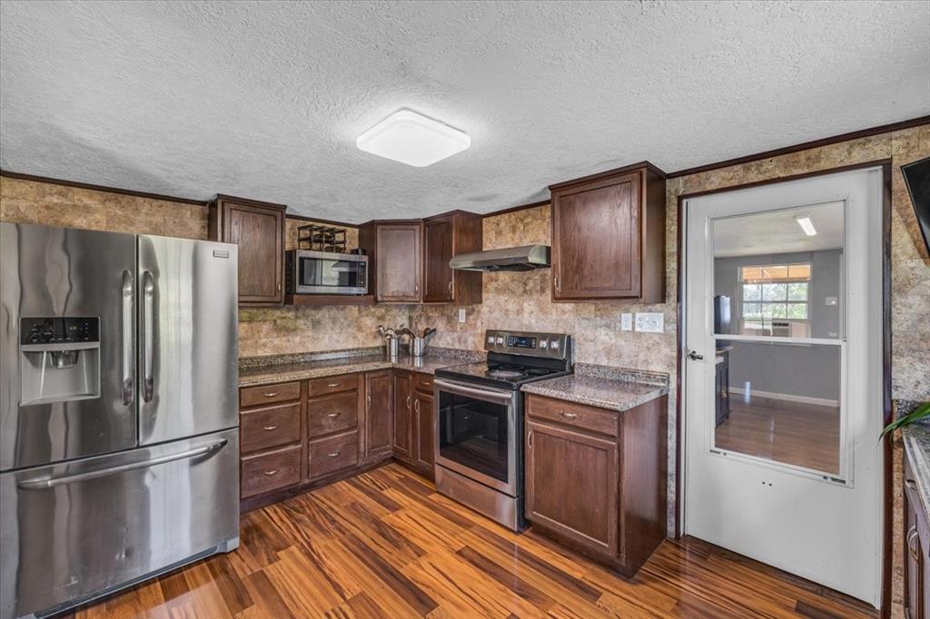 710 S Spears Street Property Photo 8