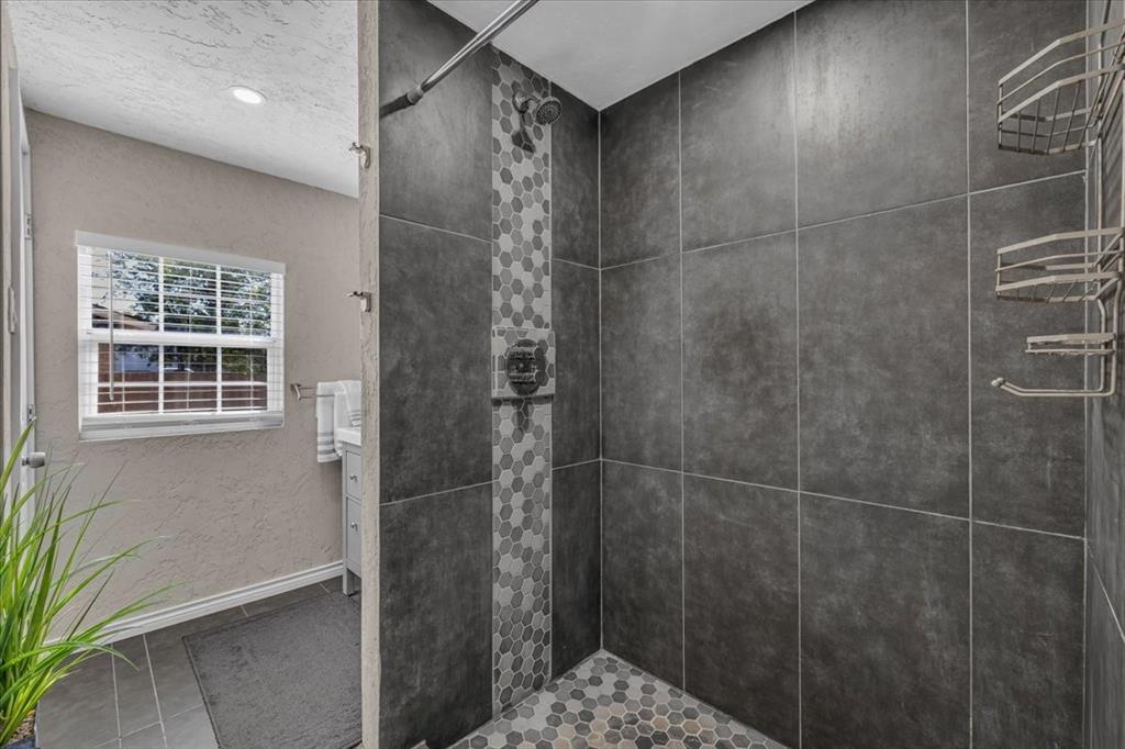 710 S Spears Street Property Photo 14