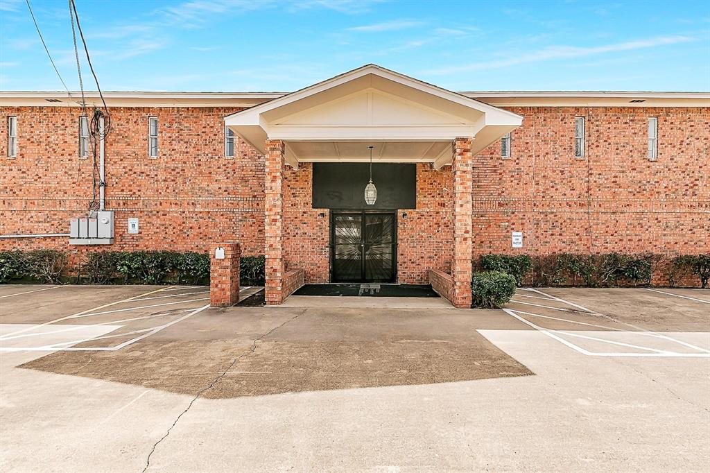 5007 Ivy Lane