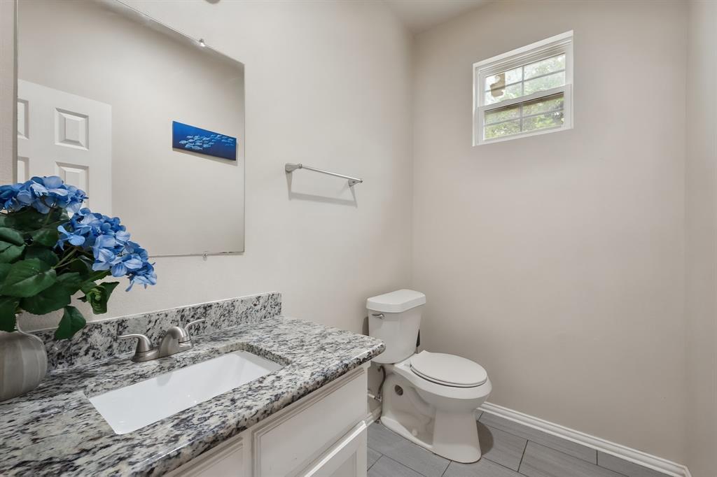 407 Hitt Street Property Photo 14