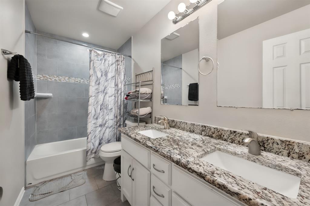 407 Hitt Street Property Photo 17