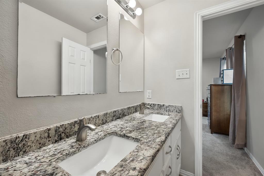 407 Hitt Street Property Photo 18