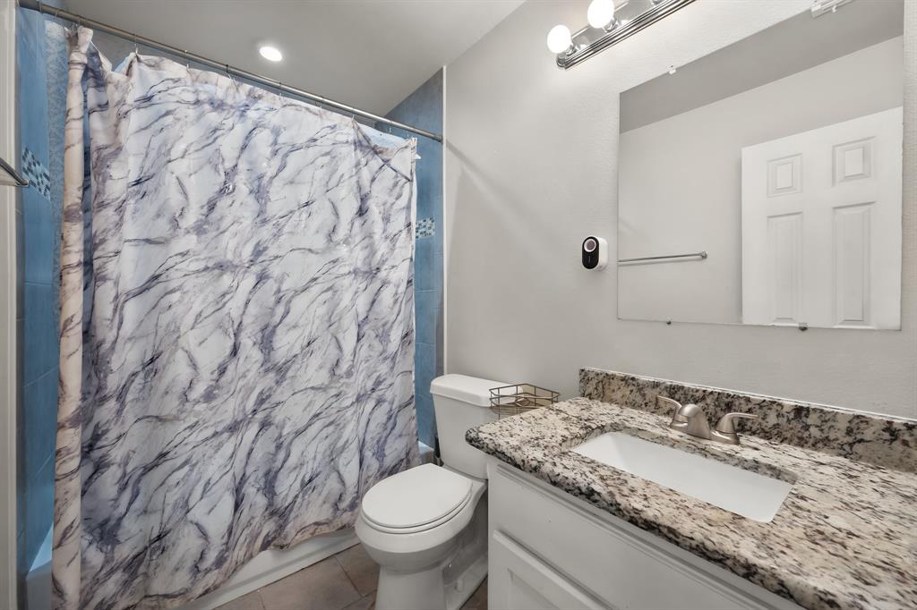 407 Hitt Street Property Photo 22