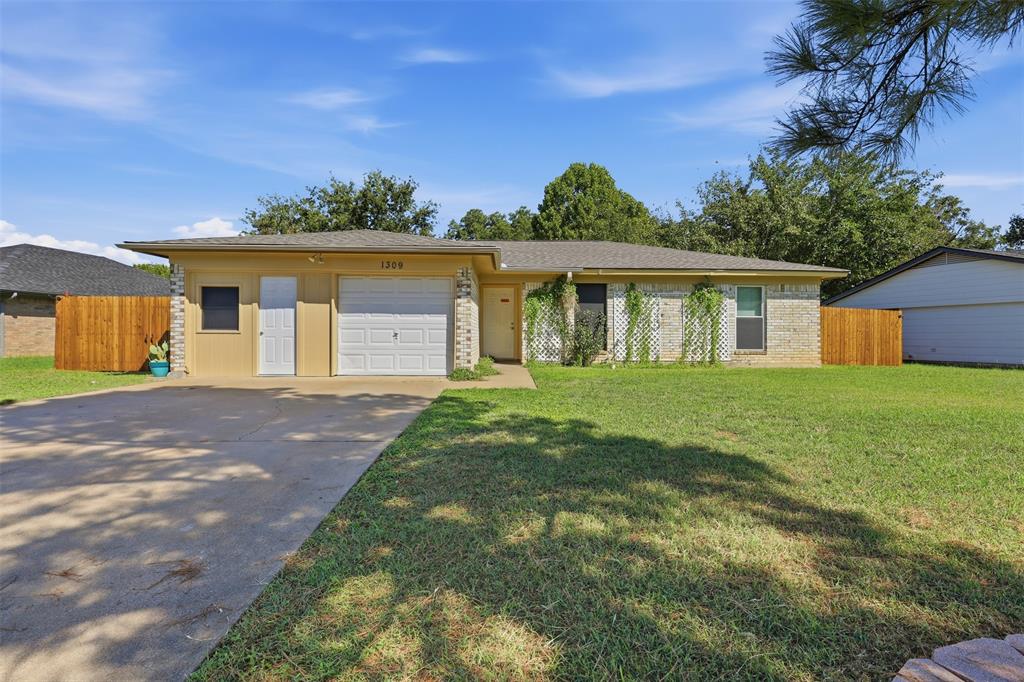 1309 Berry Drive Property Photo 1
