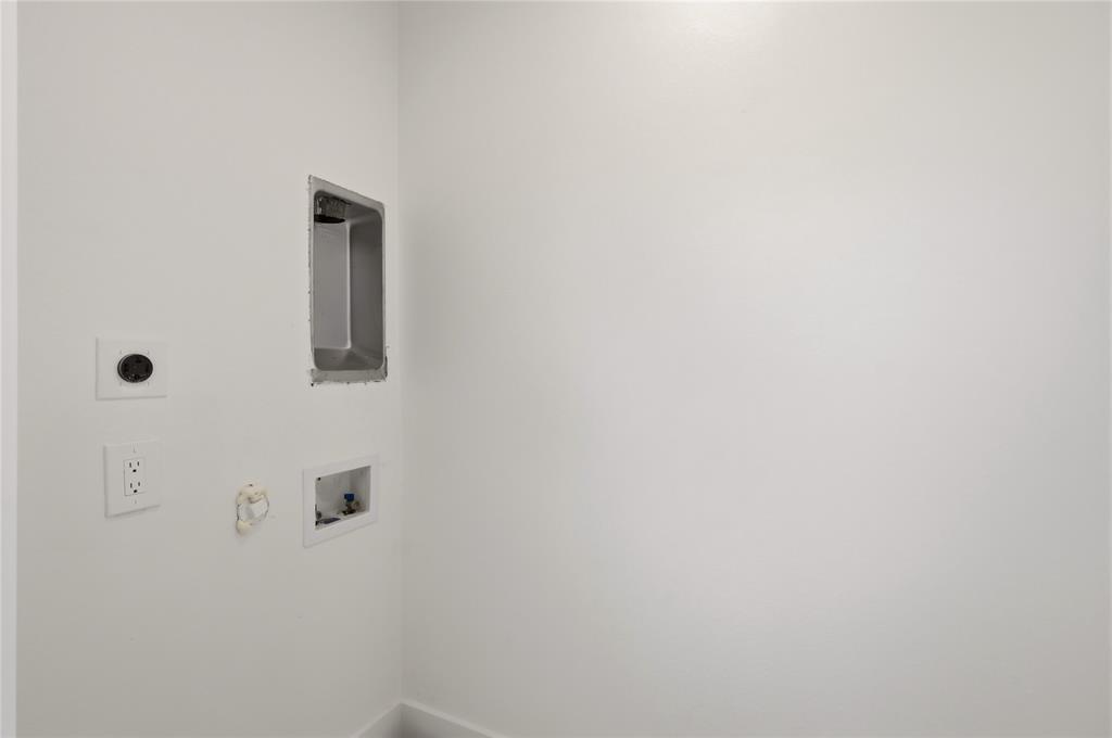 327 Boone Property Photo 19
