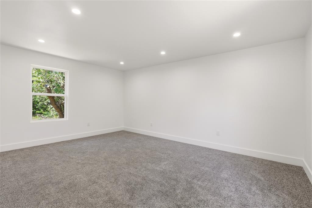 327 Boone Property Photo 20