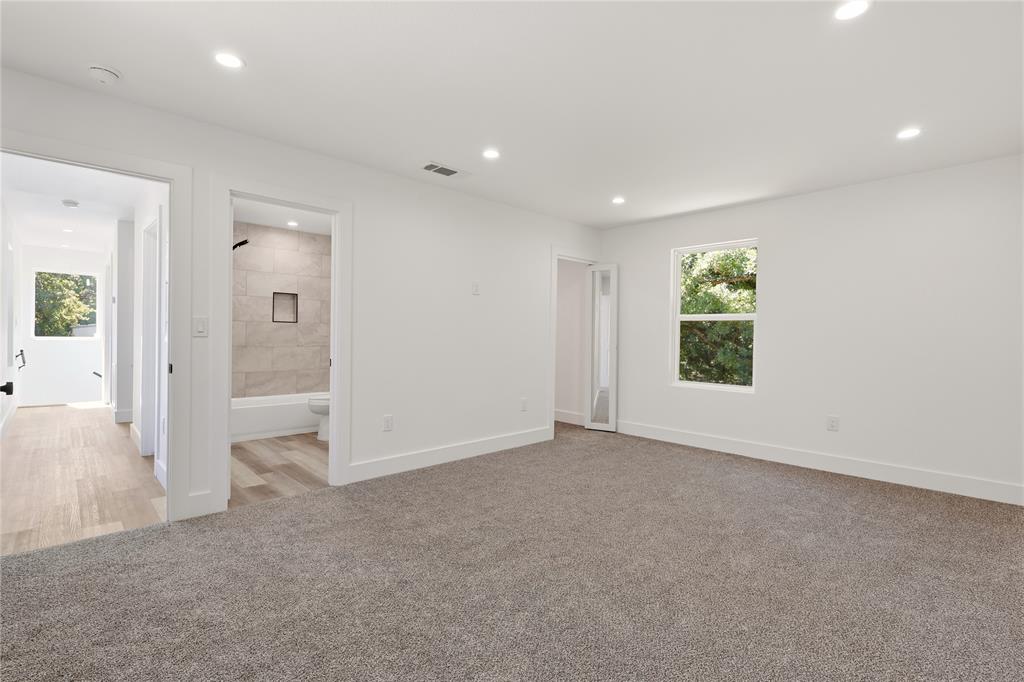 327 Boone Property Photo 21