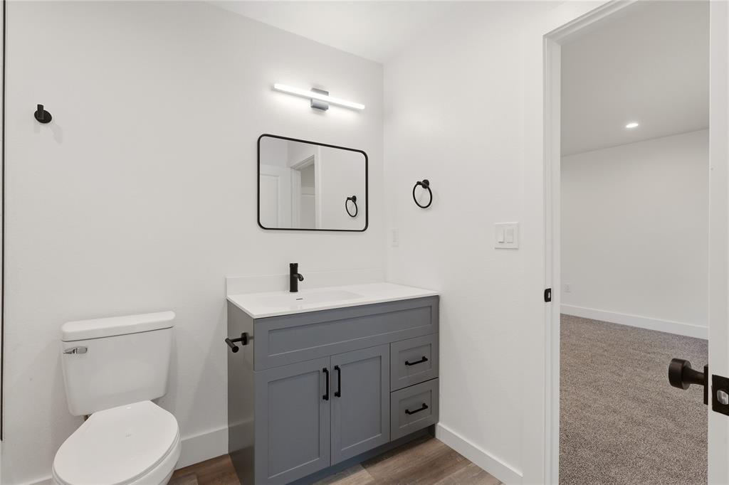 327 Boone Property Photo 24