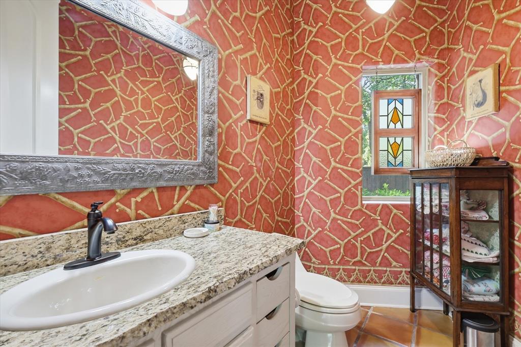 800 Oakwood Court Property Photo 31