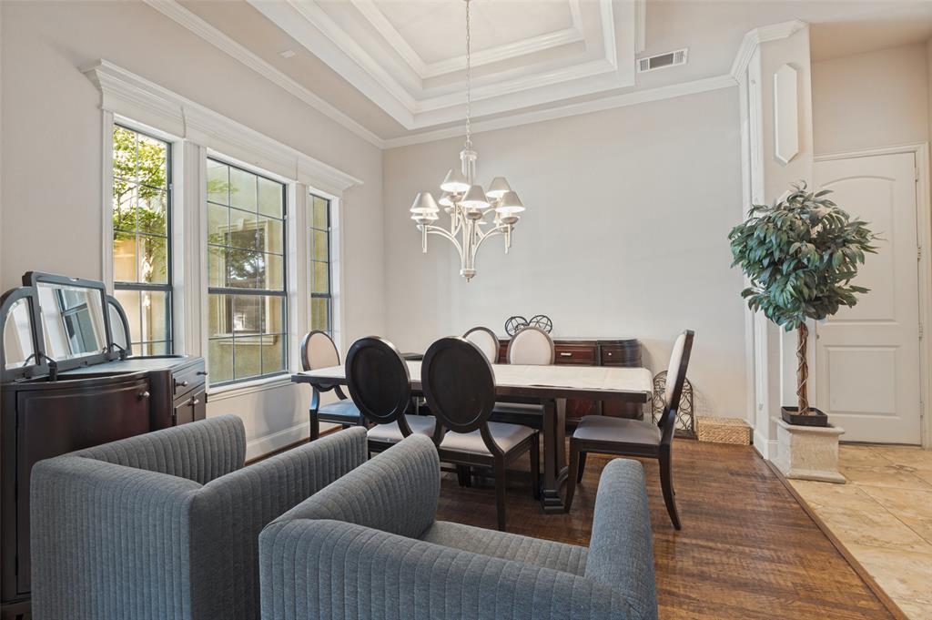 2418 Amberleaf Court Property Photo 2