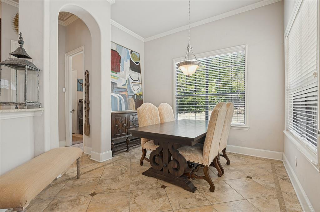2418 Amberleaf Court Property Photo 9