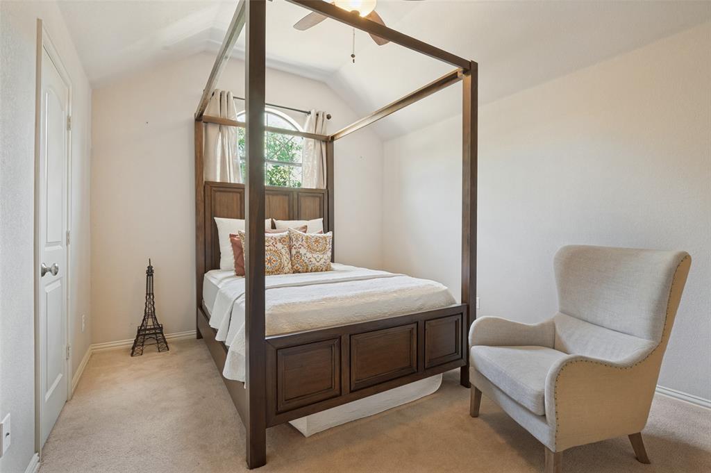 2418 Amberleaf Court Property Photo 18