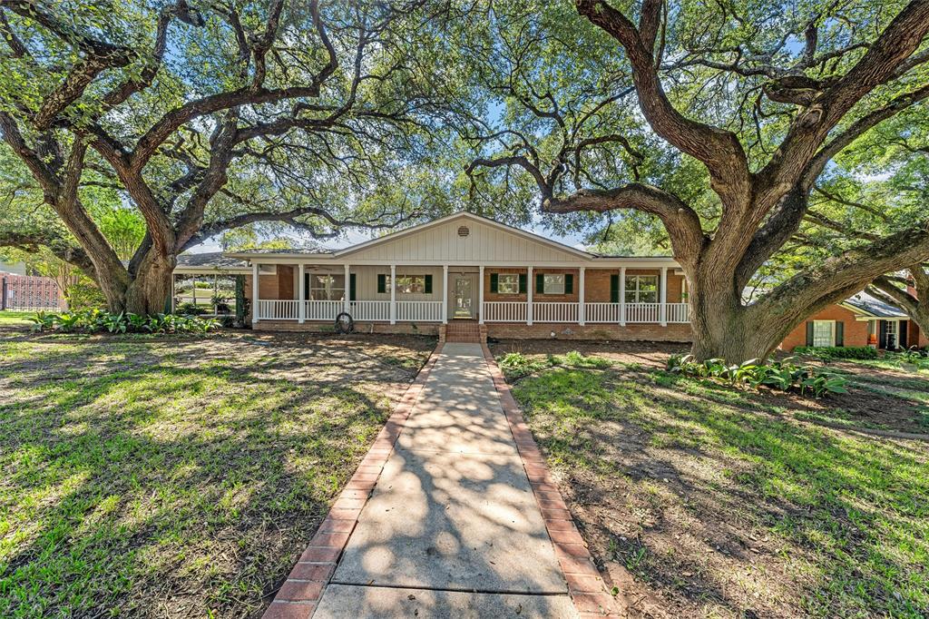 5014 Ridgeview Drive Property Photo 1